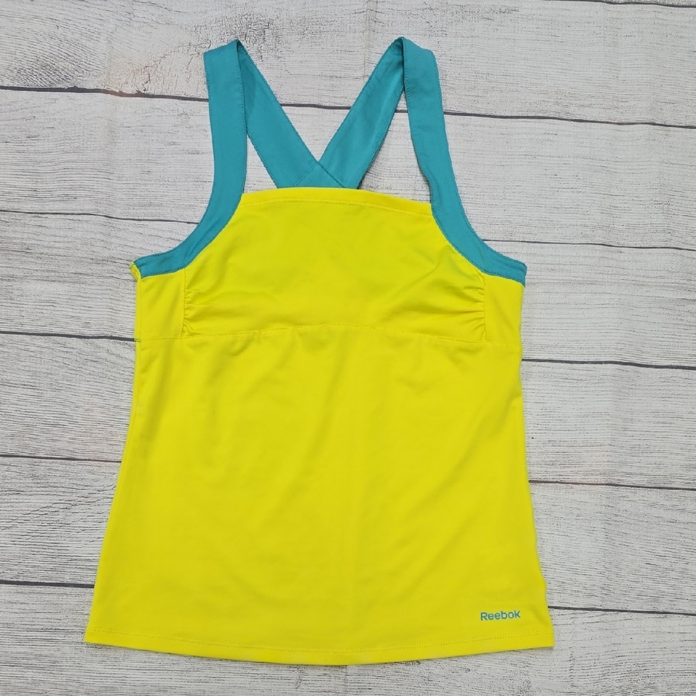 EUC Reebok Size Xl Top